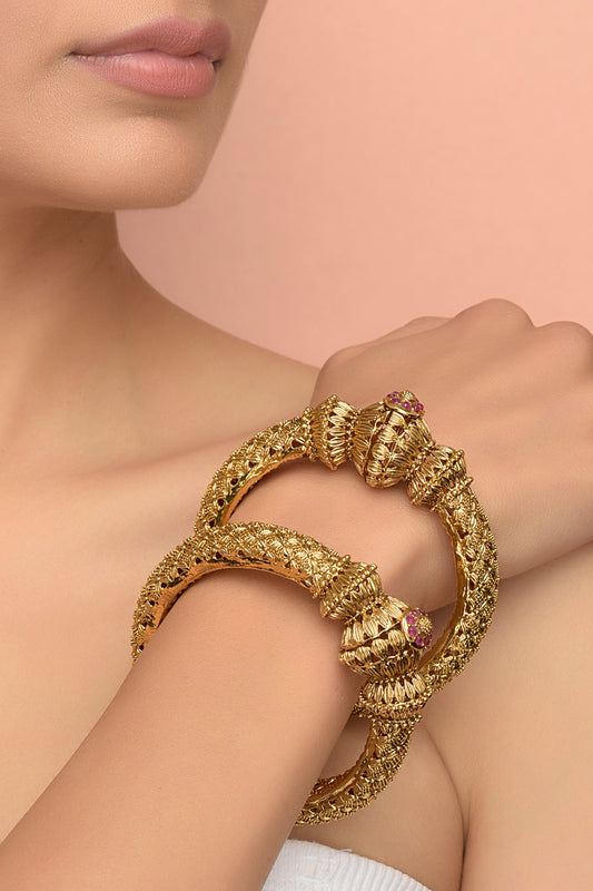 Gold Plated Carved Kangan Bangle