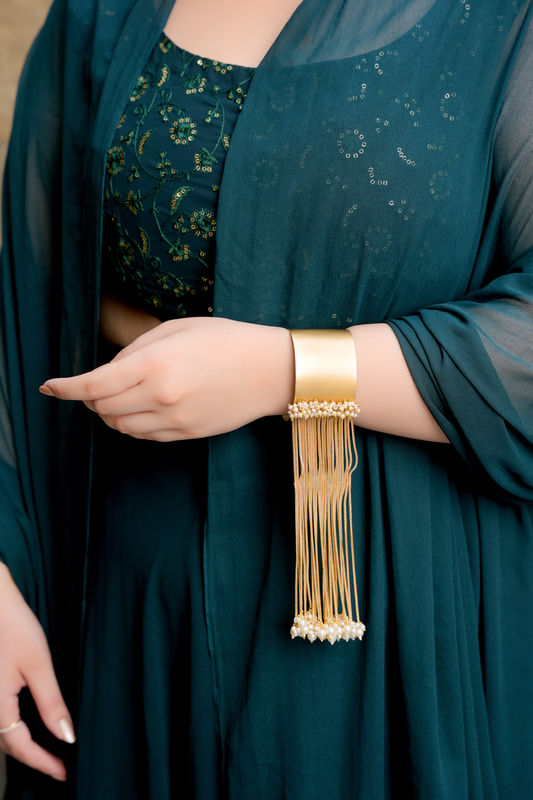 Gold Plated Cuff with multichains & pearls